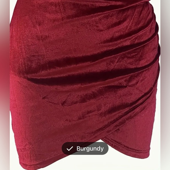 NEW Women’s Velvet Ruched Long Sleeve Wrap Mini Dress Burgundy Size Large 12 - Picture 10 of 10